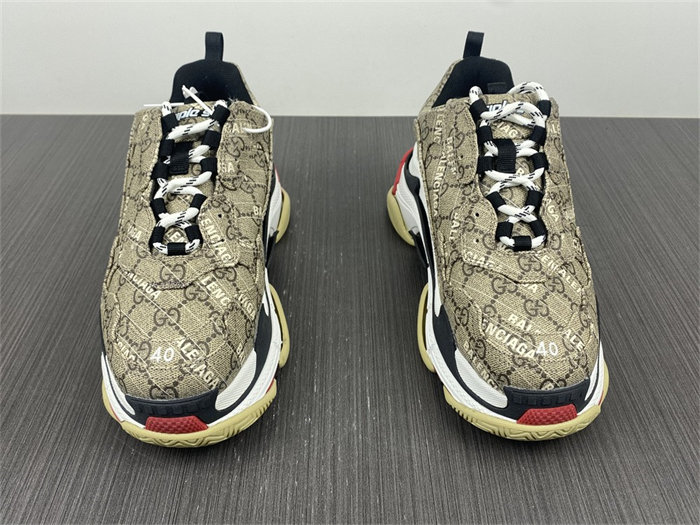 Gocci x BLCG The Hacker Project Triple S Beige 677192 ULZ10 9795