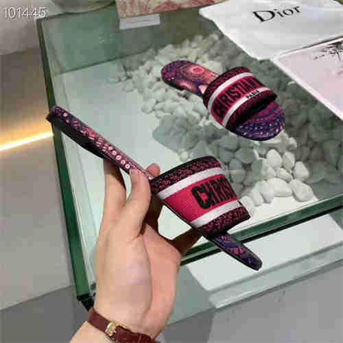 Dio Slipper