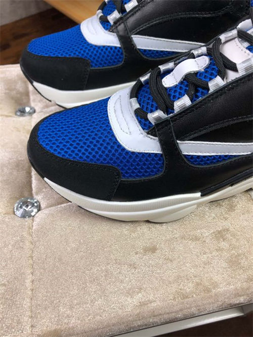 DR B22 SNEAKER