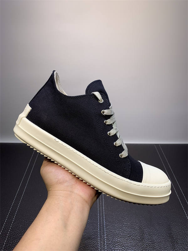 RI*K OWENS SNEAKERS