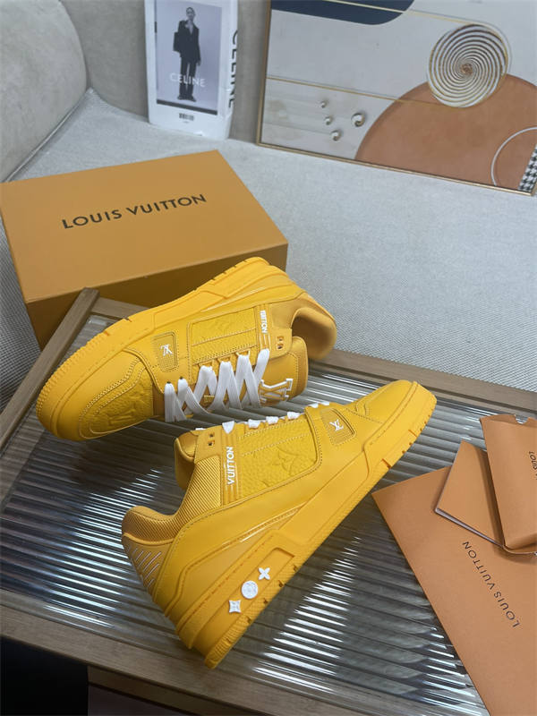 LV018