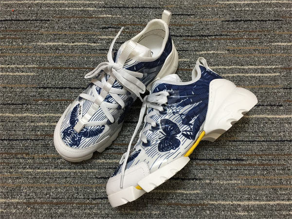 DR  Sneakers
