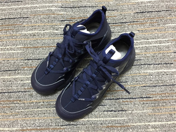 DR Sneakers