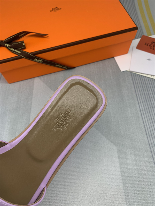 H Slipper