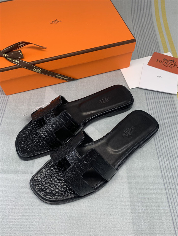 H Slipper