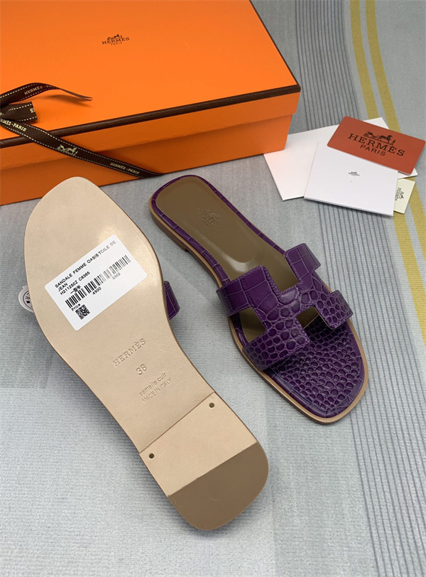 H Slipper