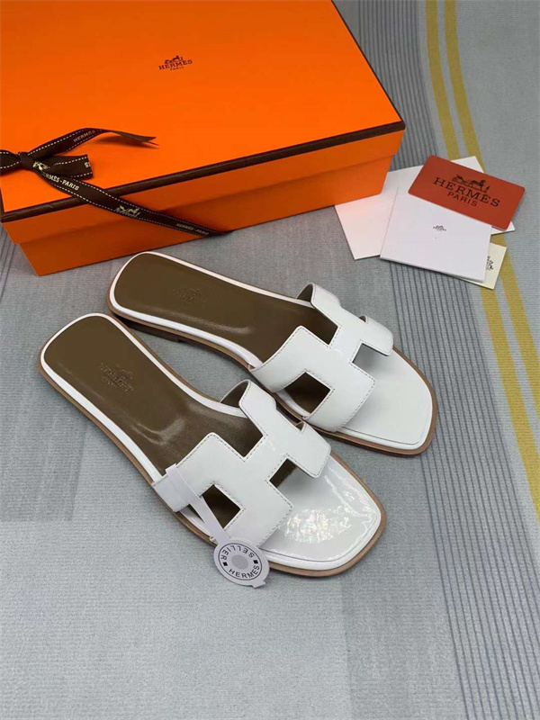 H Slipper