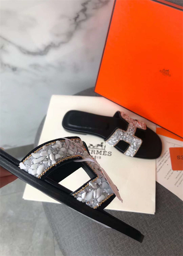 H Slipper