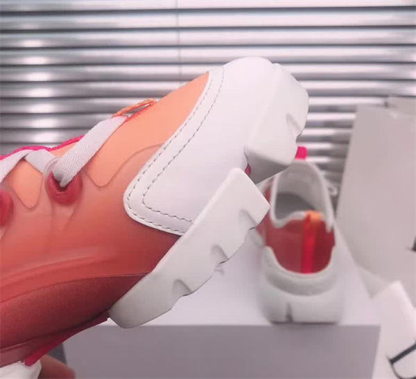 Dr Sneaker