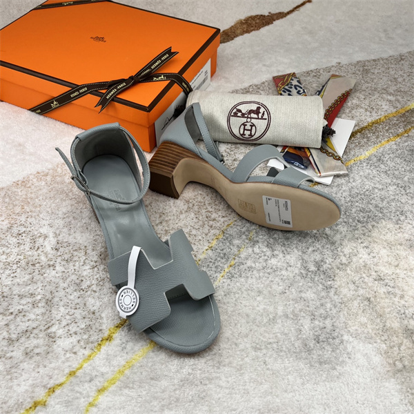H Sandals
