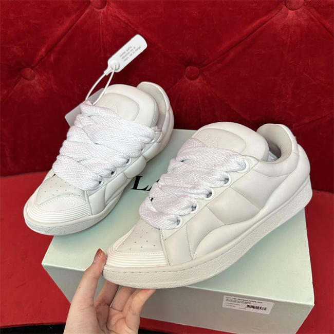 Lanvon Curb Sneaker 57