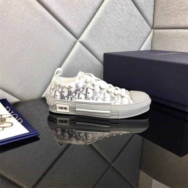 D10r sneaker