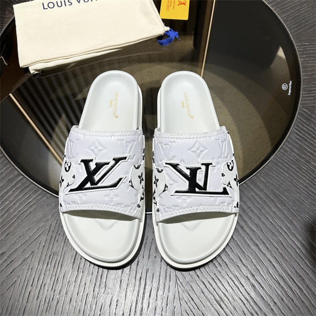 LV1S 044