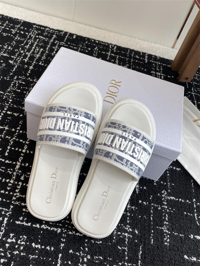Dio Slipper