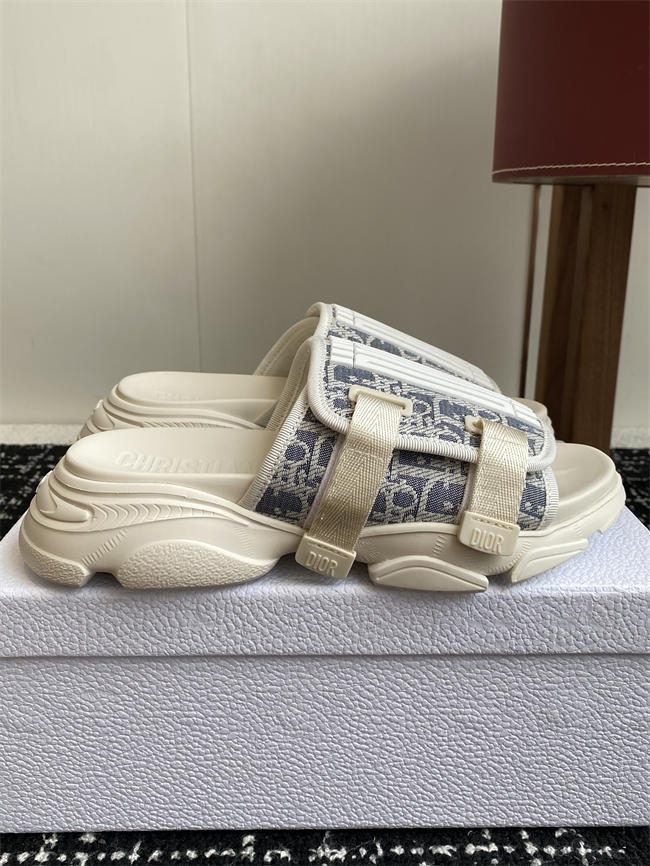 Dio Slipper