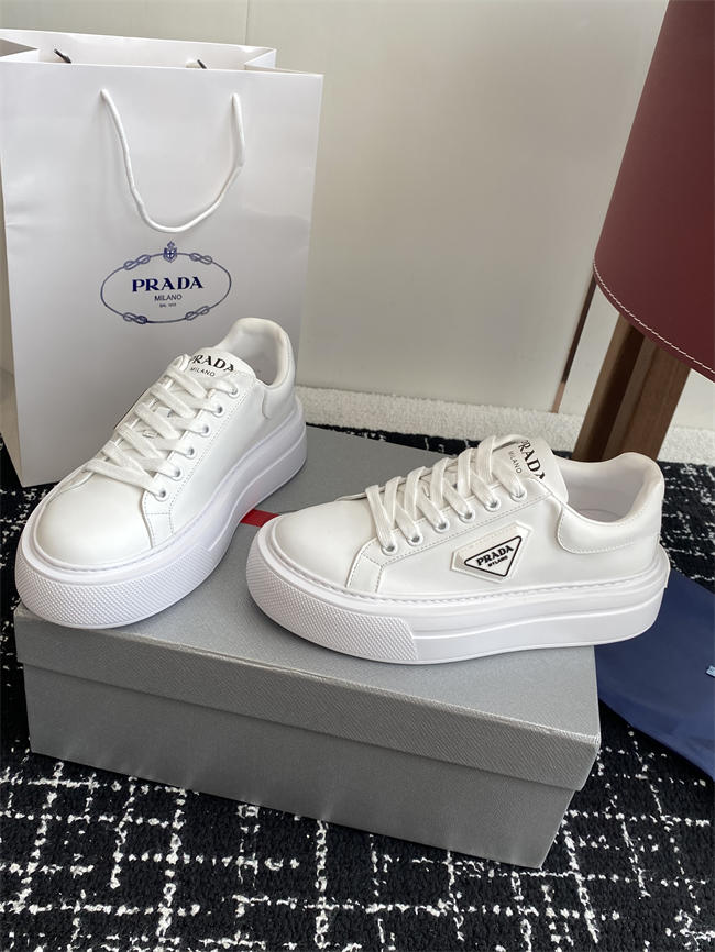 Pra*a Sneaker