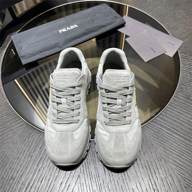 Pra*a Sneaker