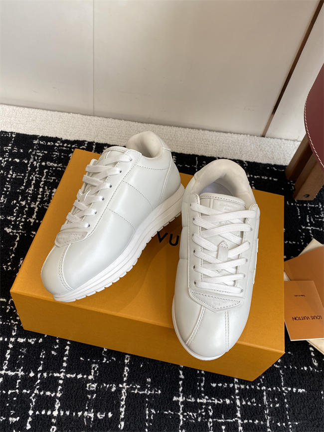 Lv Sneaker