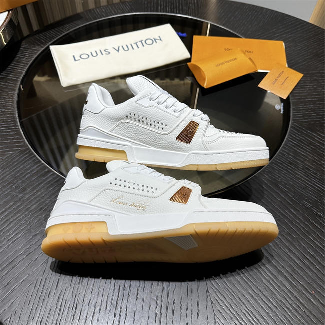 Lv Sneaker