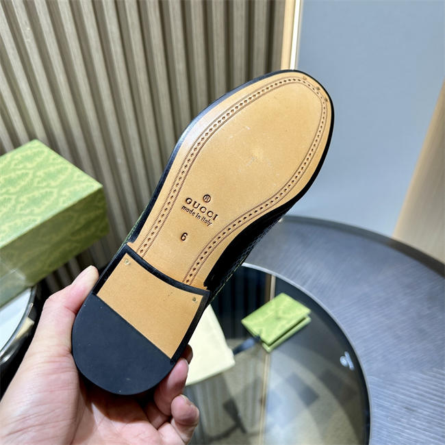 Gvc*1 loafer 44