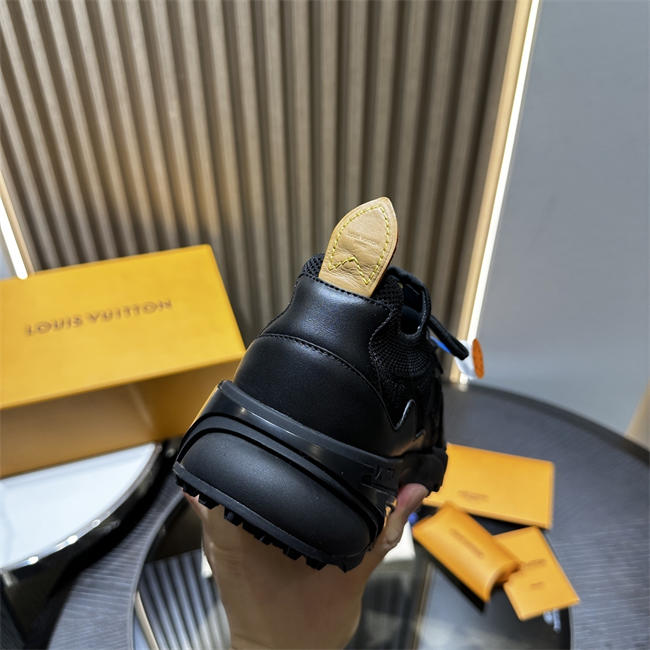 Lv Sneaker