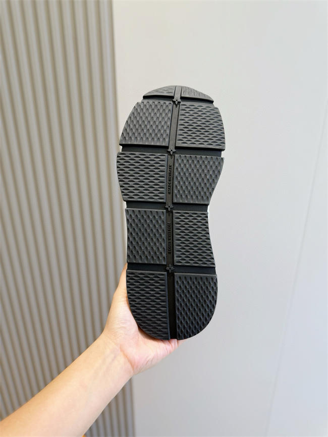 Lv Sneaker