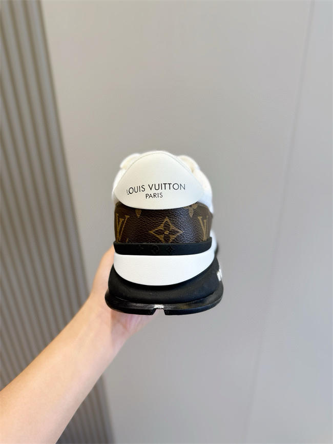Lv Sneaker