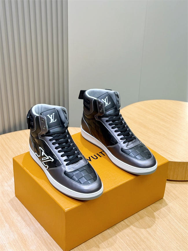 Lv Sneaker