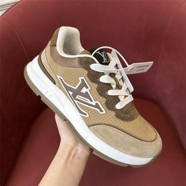 Lv Sneaker