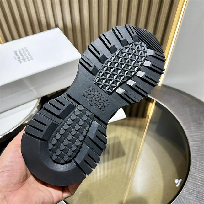 Ma1s0n Marg*e1a Sneaker 107