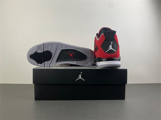 Air Jordan 4“Toro Bravo” 2026 FQ8138-600