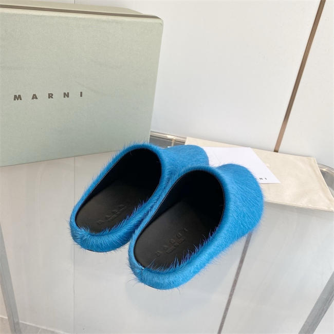 Ma*n1 Slipper