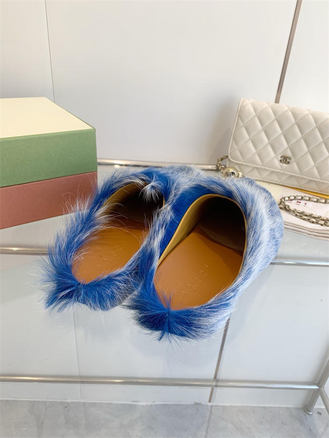 Ma*n1 Slipper