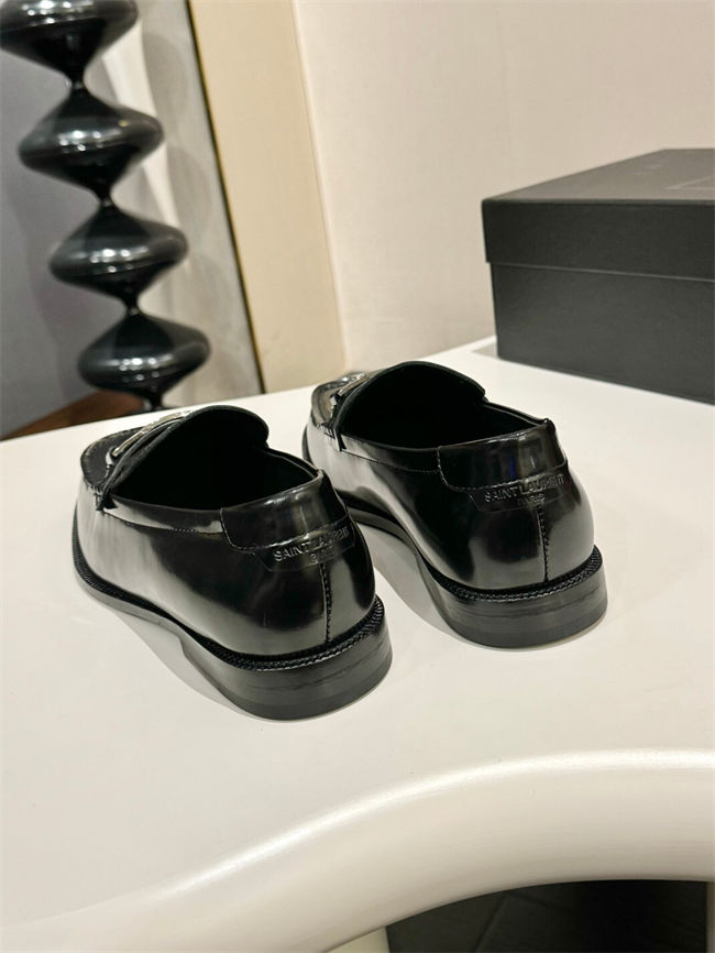 Y51 Loafer 016