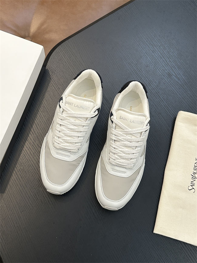 Y51 Sneaker 002