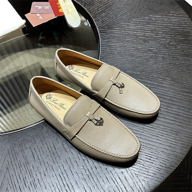 L0r0 P1ana Loafer