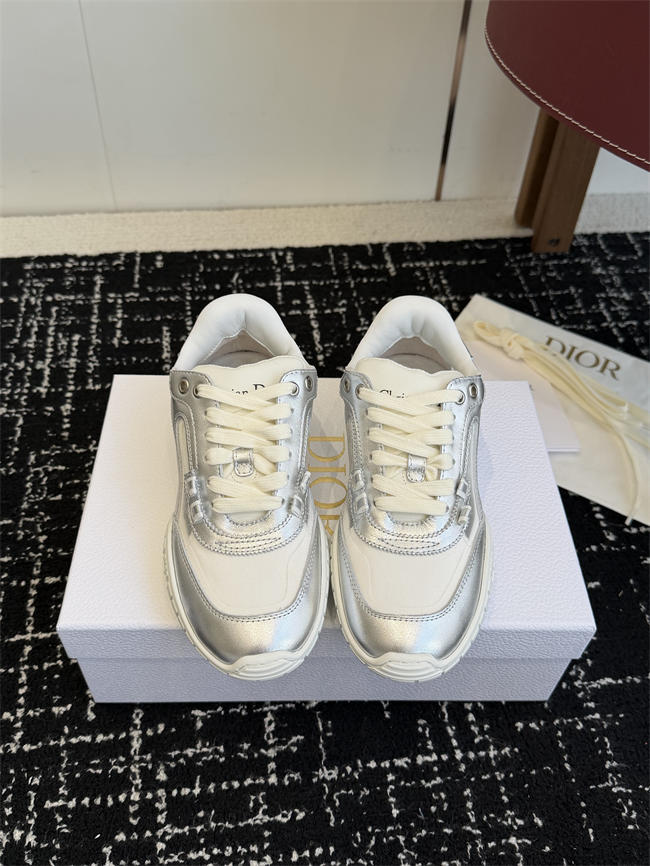 D10r Tech Sneaker