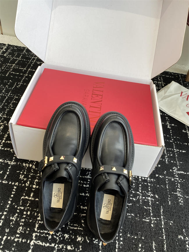 Va1e*ntin0 Loafers