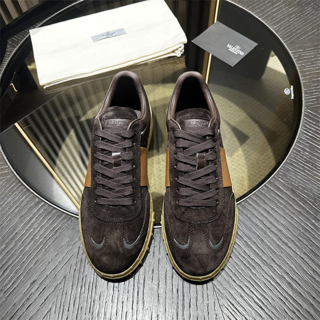 Va1e*ntin0 Sneakers