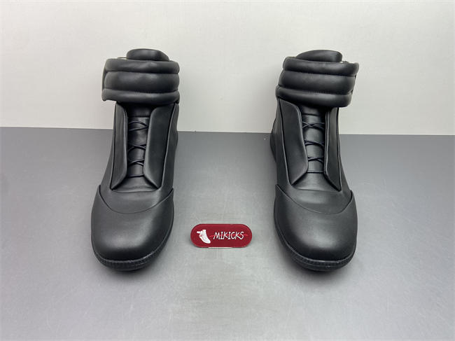 Ma1s0n Marg*e1a Sneaker 64