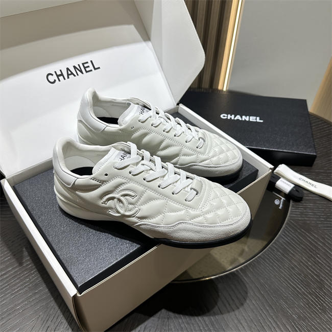 Chanal Sneakers
