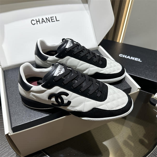 Chanal Sneakers
