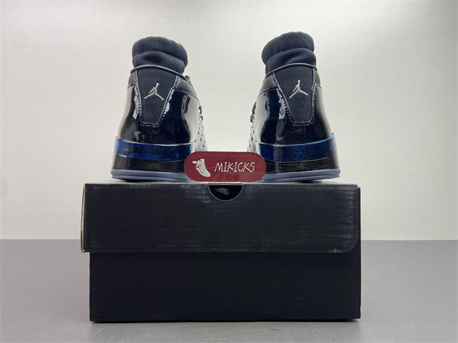 Air Jordan 17 Low “Black Patent” IV7640-001