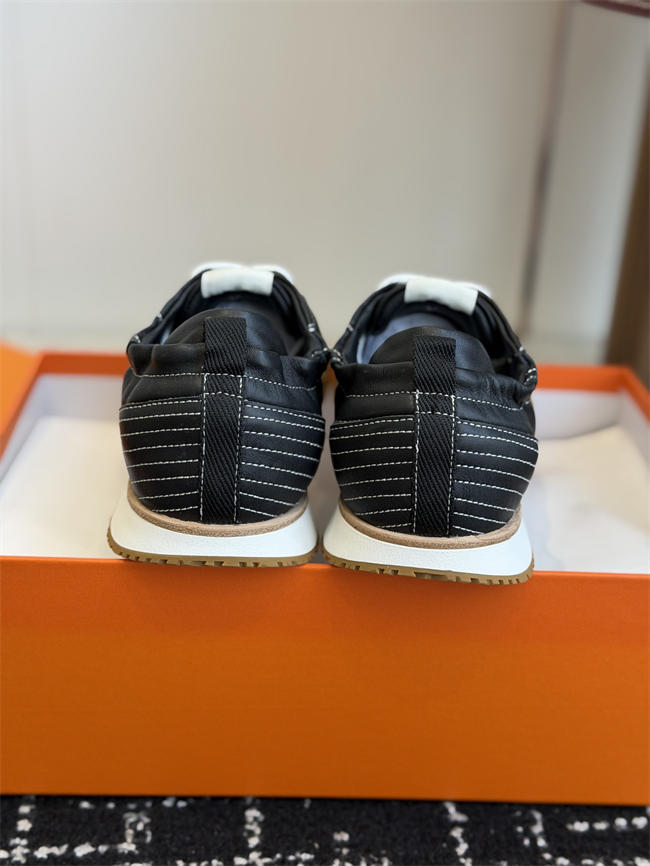HER MES Sneaker