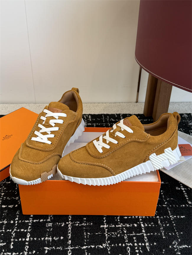 HER MES Sneaker
