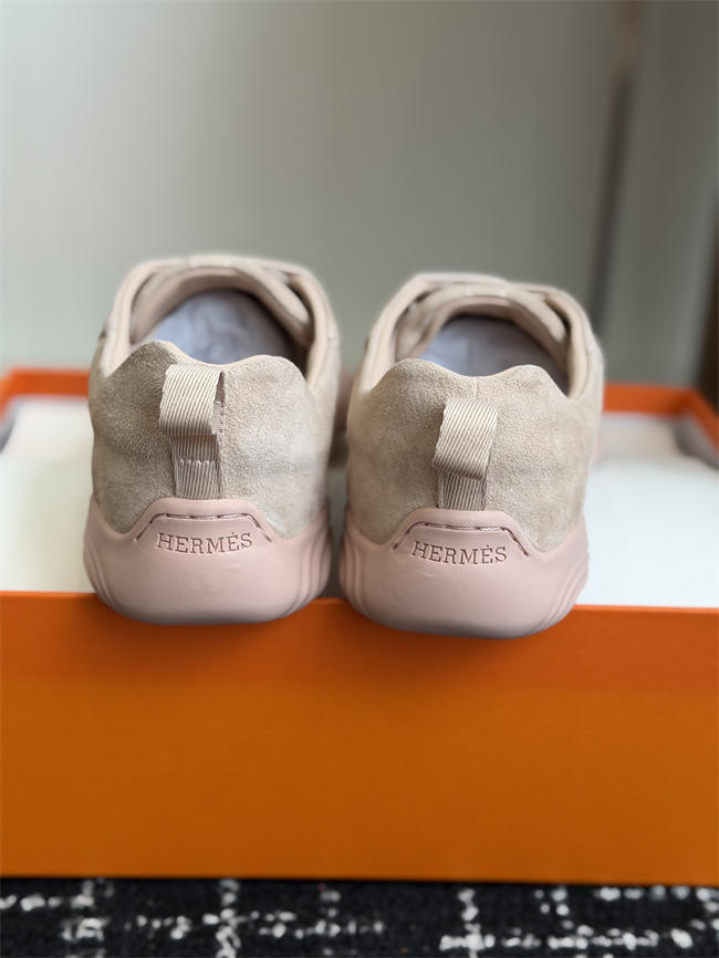 HER MES Sneaker