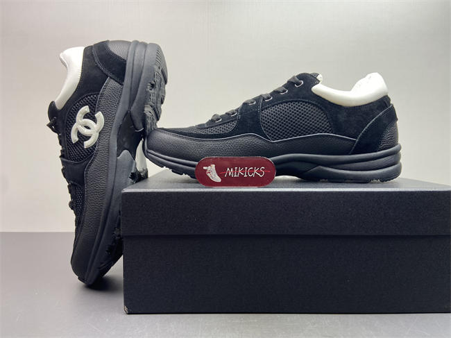 Chanal Sneakers