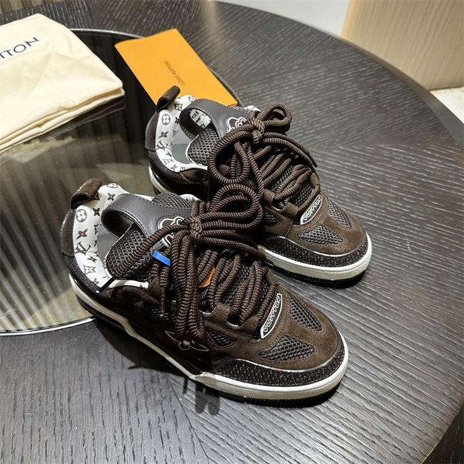 Lv Trainer Sneaker