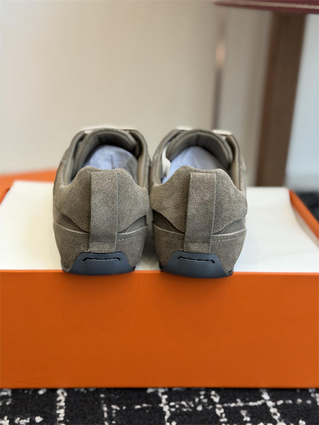 HER MES Sneaker