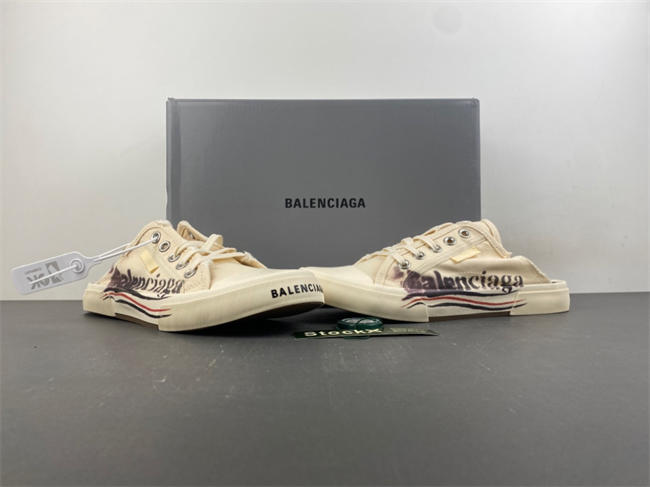 Ba1en*iaga Wmns Gr*ffiti Paris Mule 